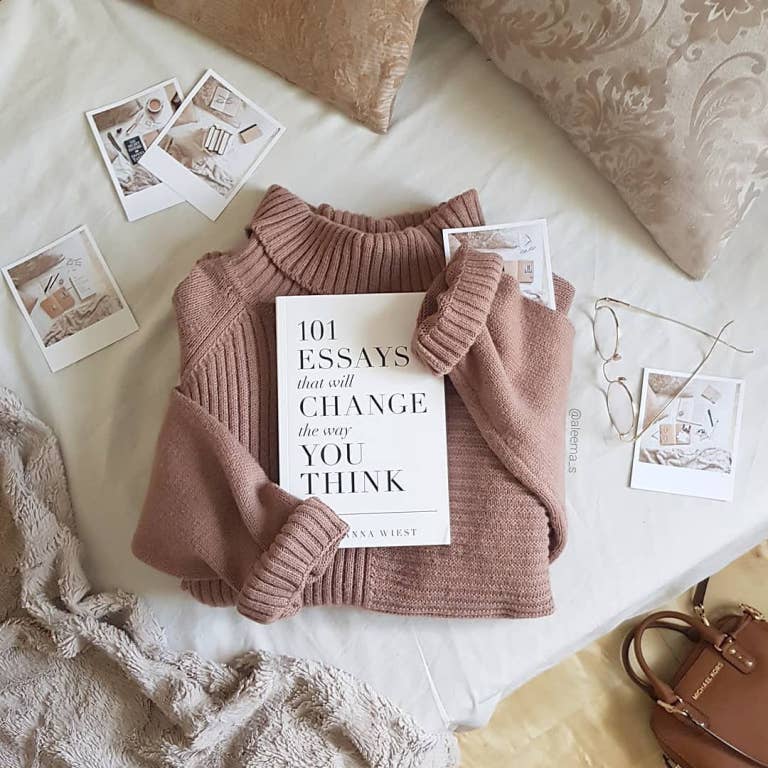 Books - 101 Essays That Will Change The Way You Think - Hardcover