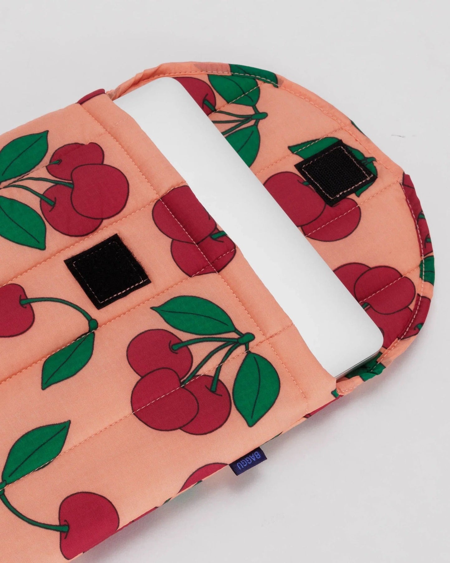 Puffy Laptop Sleeve 16" - Strawberry