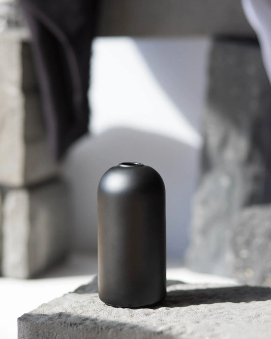 Everlasting Candle Co - Wylie Vase - Black