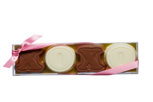 Milk & White Chocolate Box XOXO (4 pcs)